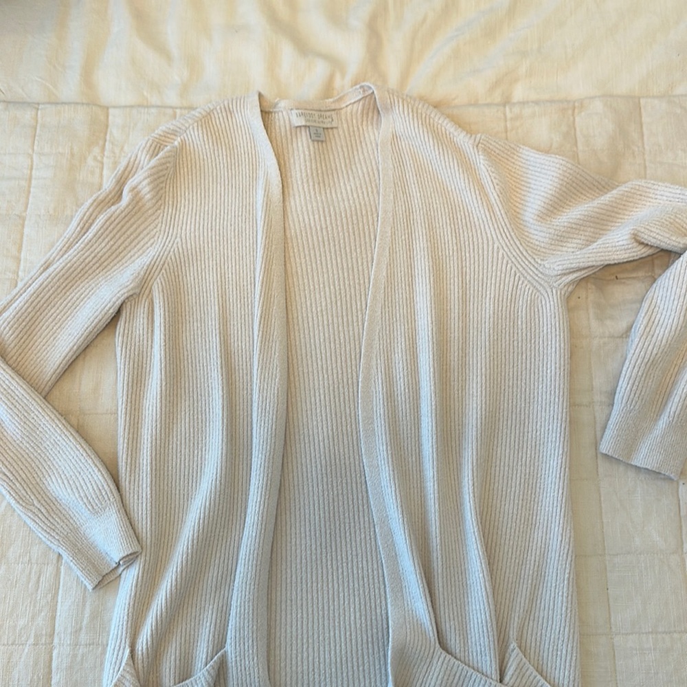 Barefoot dreams cream long sweater S